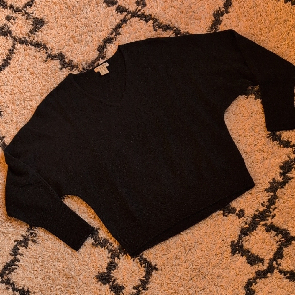 100% Cashmere V-Neck Sweater for Women